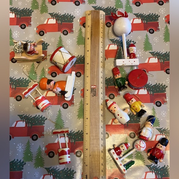 🌲❄️🎄 Mini Vintage Christmas Ornaments 🌲❄️🎄 13 pcs. - Picture 3 of 6